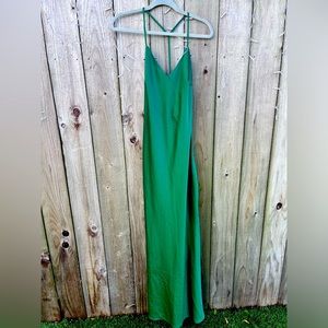 Keira Knightley “Atonement” moment! Stunning emerald green dress.